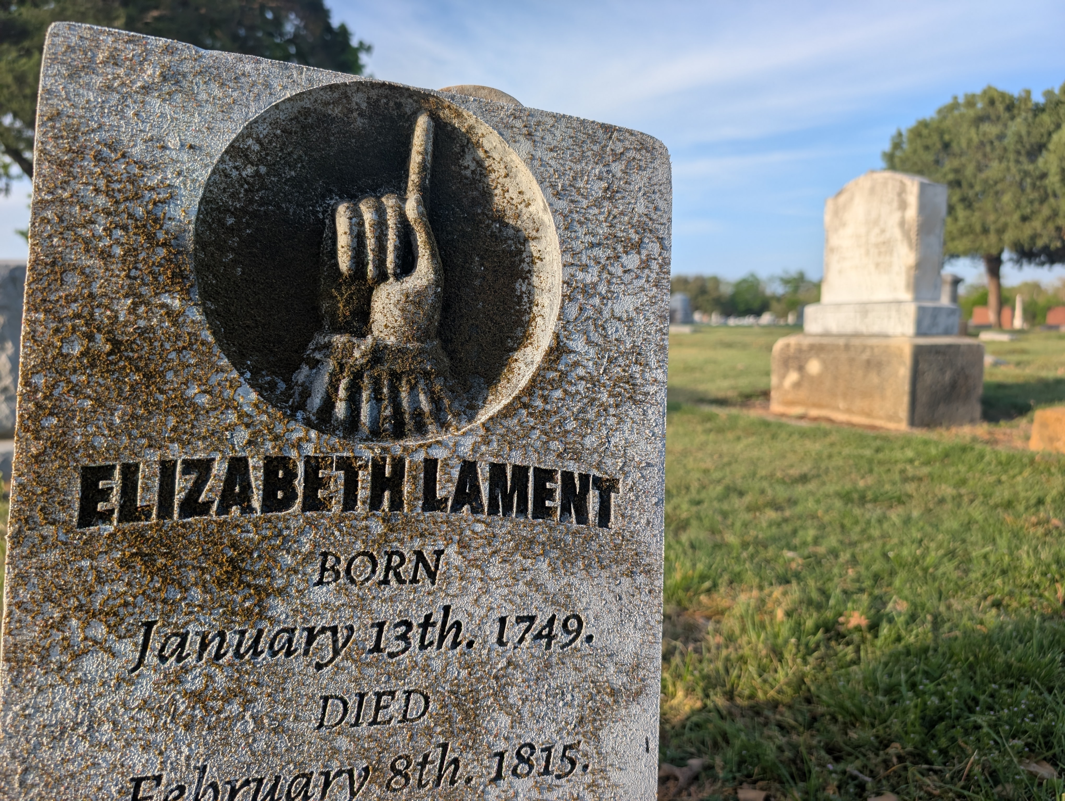 Pointing Up Gravestone Prop