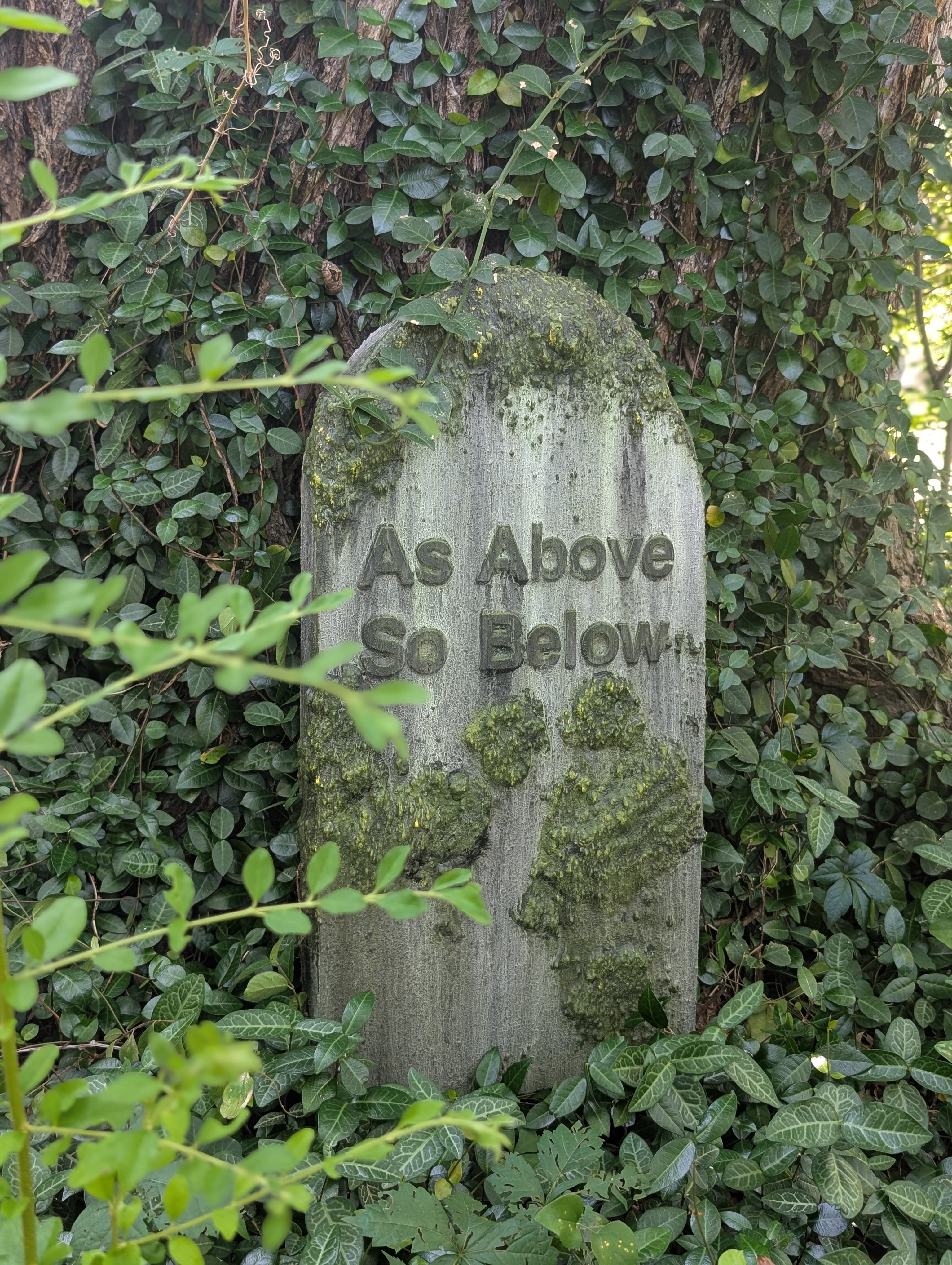 Custom grave